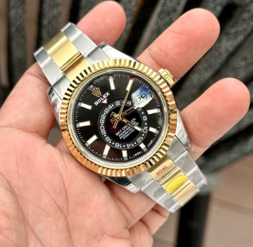 Rolex Sky-Dweller 42mm, Oystersteel and 18k Yellow Gold, Ref 326933-0002 photo review