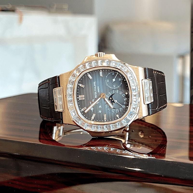 Patek Philippe 5724 Nautilus Rose Gold